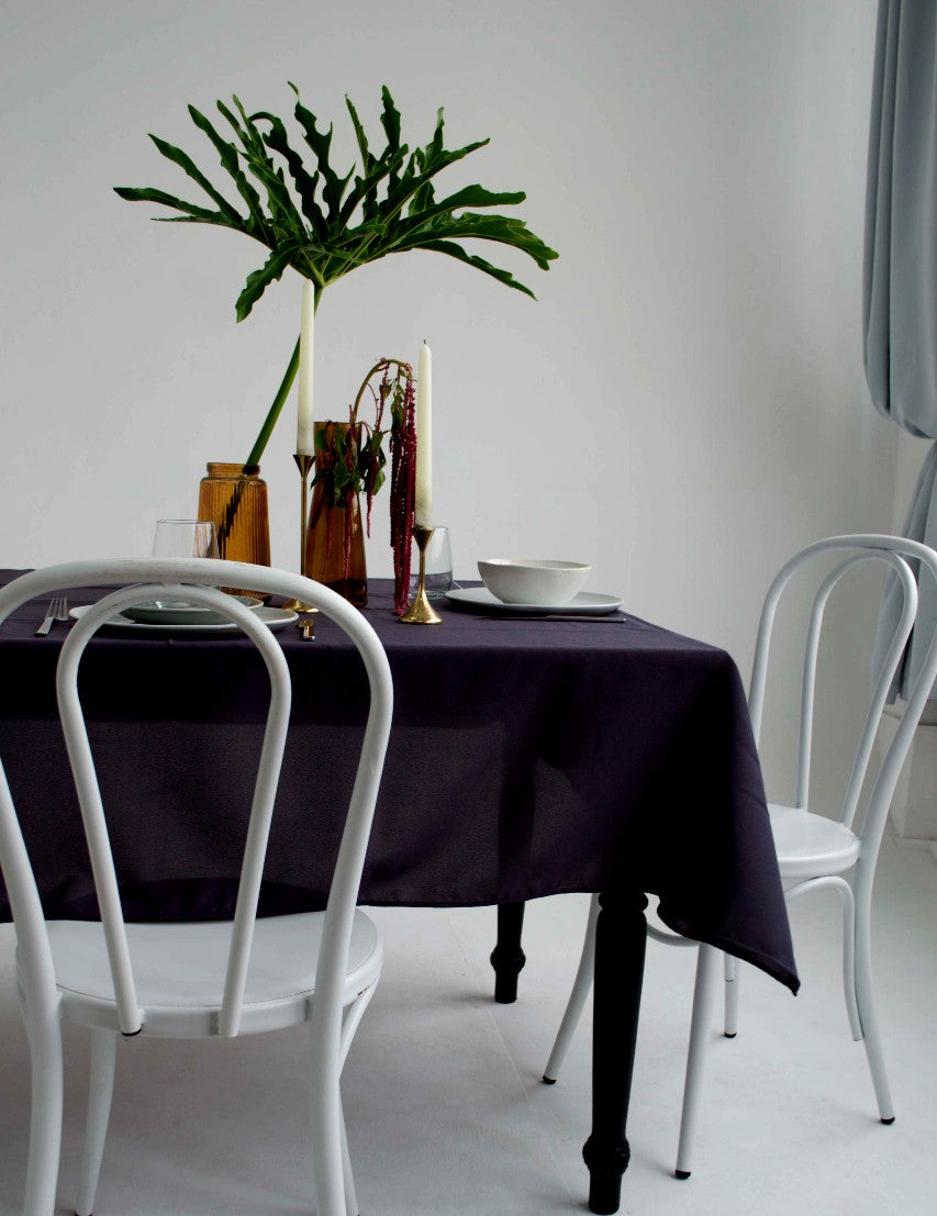 White and Black Table Cloths - 6 Seater Table